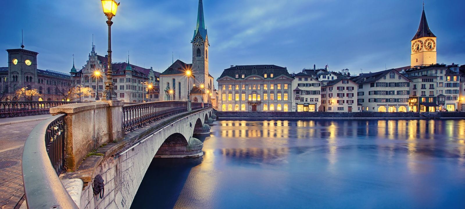 Mercadillos de Navidad en Suiza · Puente de Diciembre · Zúrich, Lucerna, Monte Pilatus, Berna, Cataratas del Rin, Stein am Rhein